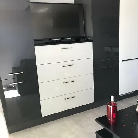 Daire Quartier Naturiste Colline 4 *