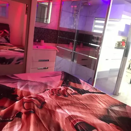 Appartement Quartier Naturiste Colline 4